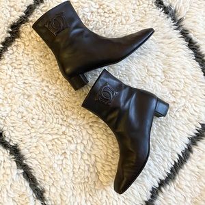 Salvatore Ferragamo Logo  Ankle Boots size 9 1/2
